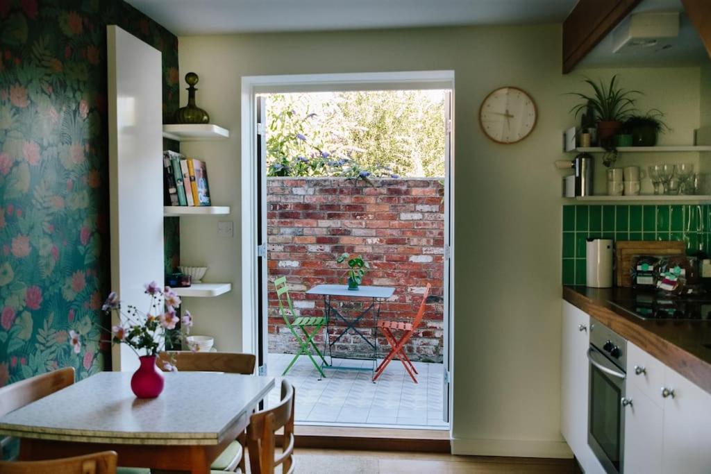 Cute 1 Bed Townhouse In Jericho Villa Oxford Exterior photo